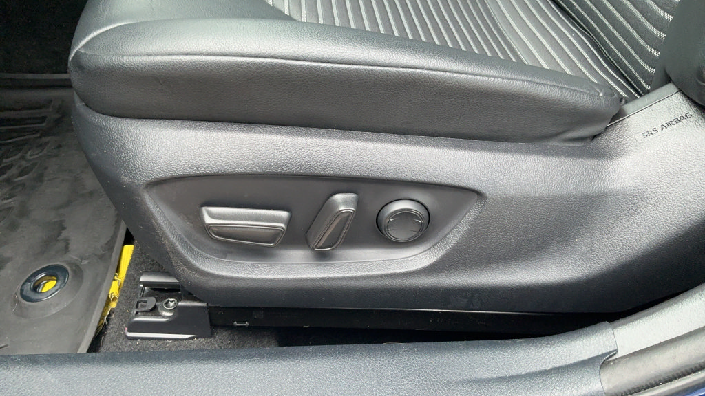 Used 2023 Toyota Camry SE FWD image 19
