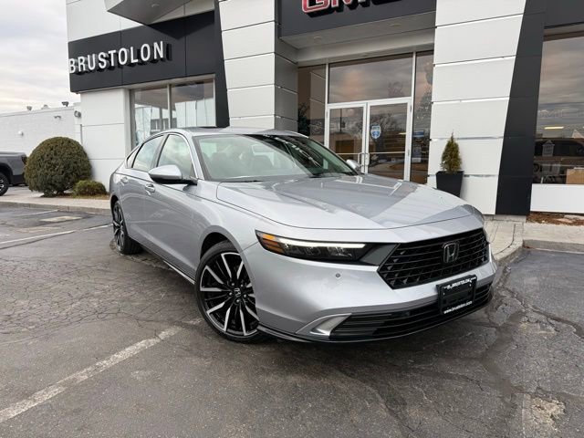 Used 2024 Honda Accord Touring image 4