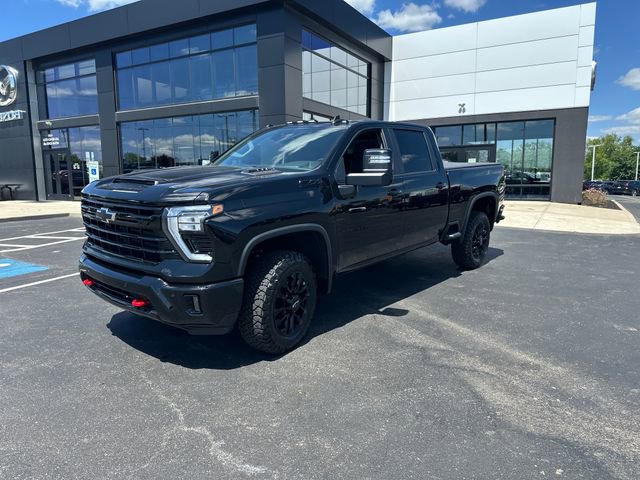 Used 2026 Chevrolet Silverado 2500 LT w/ Trail Boss Package AWD/4WD image 3