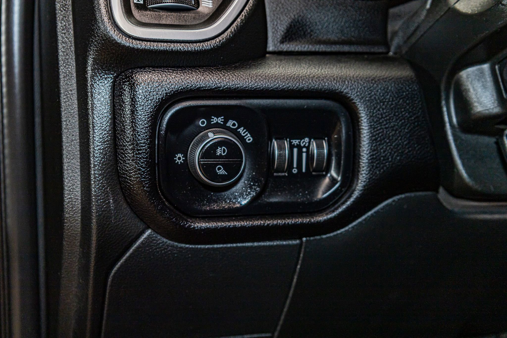 Used 2024 RAM 3500 Laramie w/ Night Edition AWD/4WD image 16