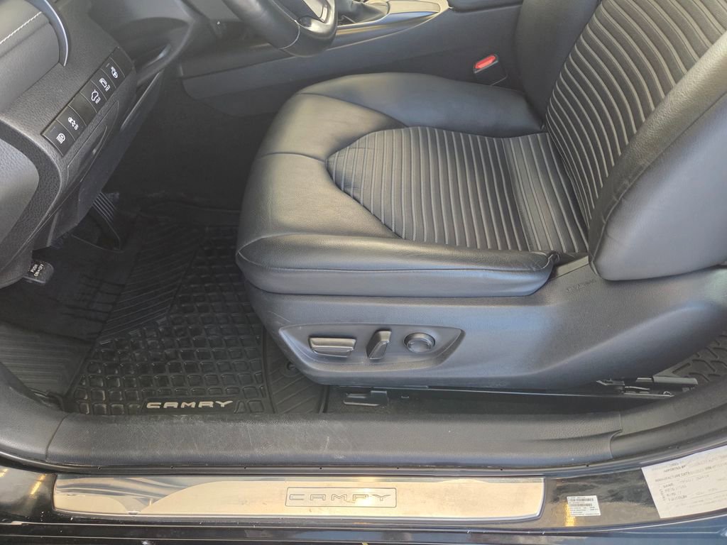 Used 2023 Toyota Camry SE FWD image 14