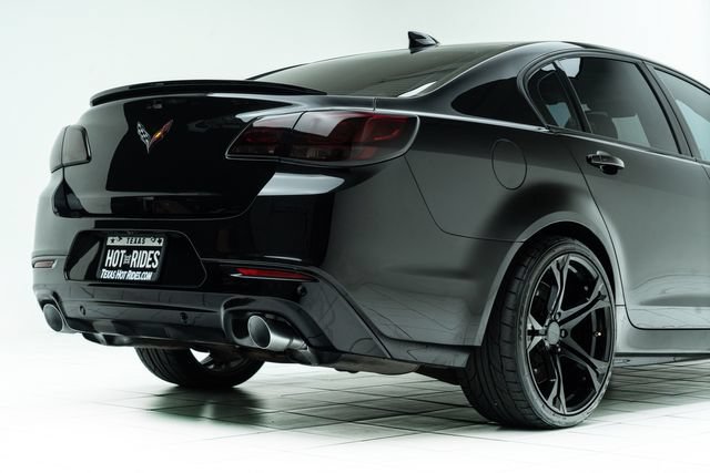 Used 2015 Chevrolet SS RWD image 14