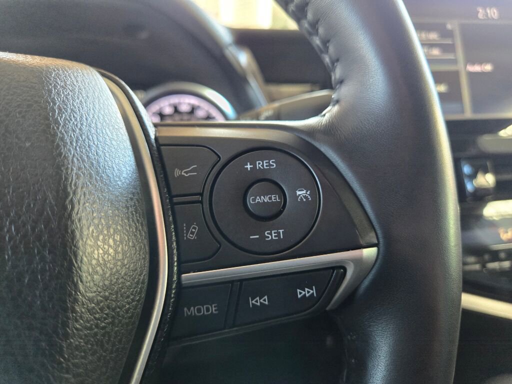 Used 2023 Toyota Camry XLE w/ Cold Weather Package FWD image 19