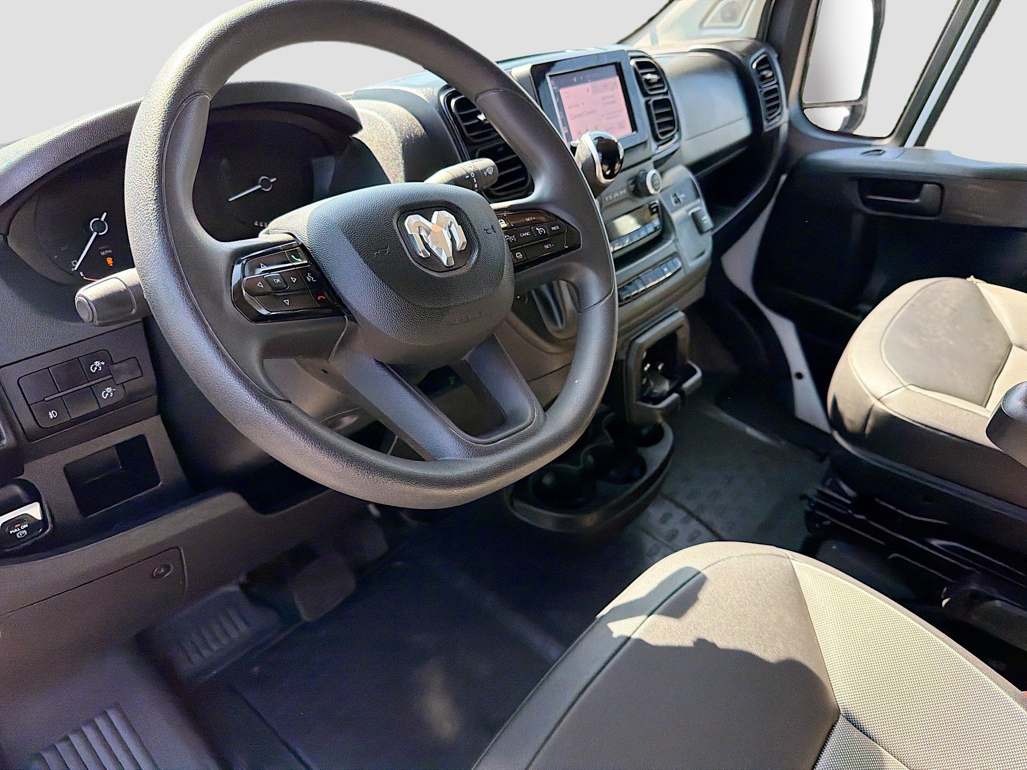 Used 2025 RAM ProMaster 2500 w/ Convenience Group FWD image 7