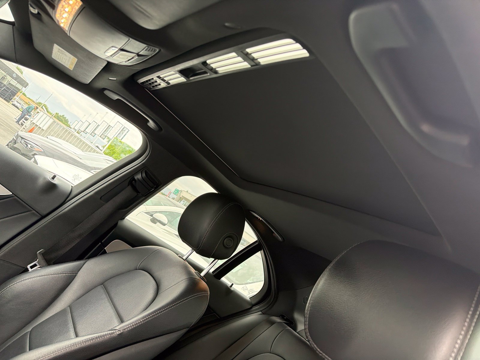 Used 2021 Mercedes-Benz C 300 Sedan image 9