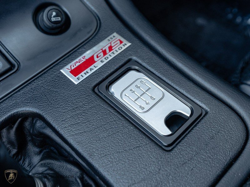 Used 2002 Dodge Viper GTS RWD image 25