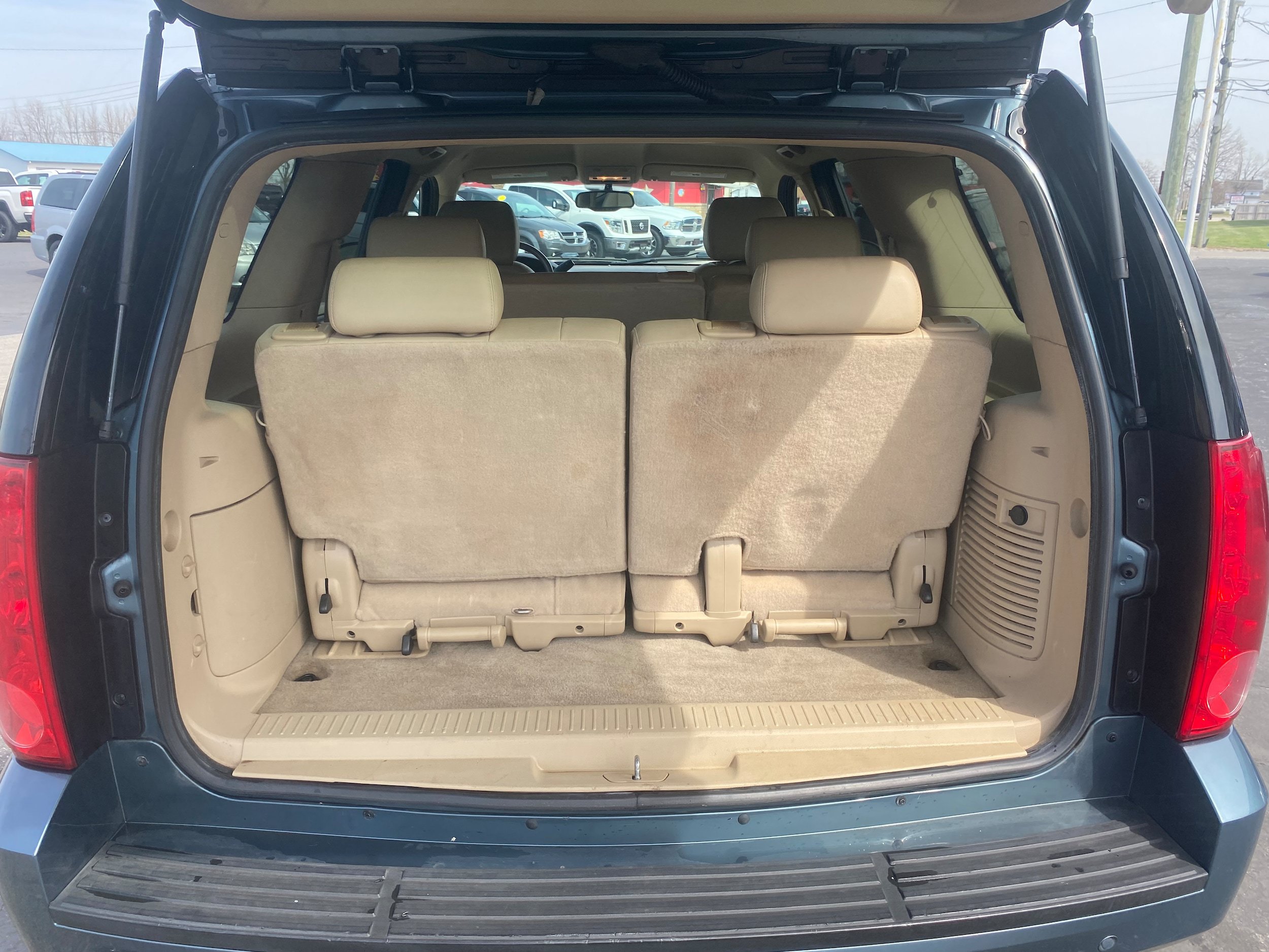 Used 2009 GMC Yukon SLT AWD/4WD image 17