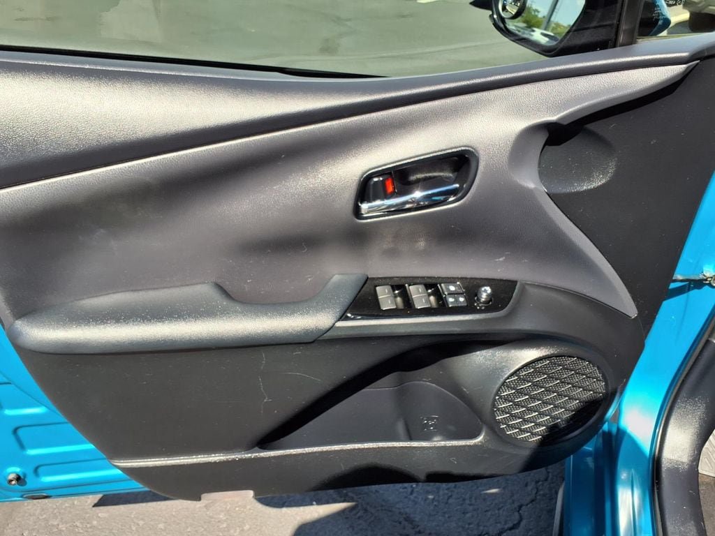 Used 2020 Toyota Prius Prime LE w/ Carpet Mat Package FWD image 26
