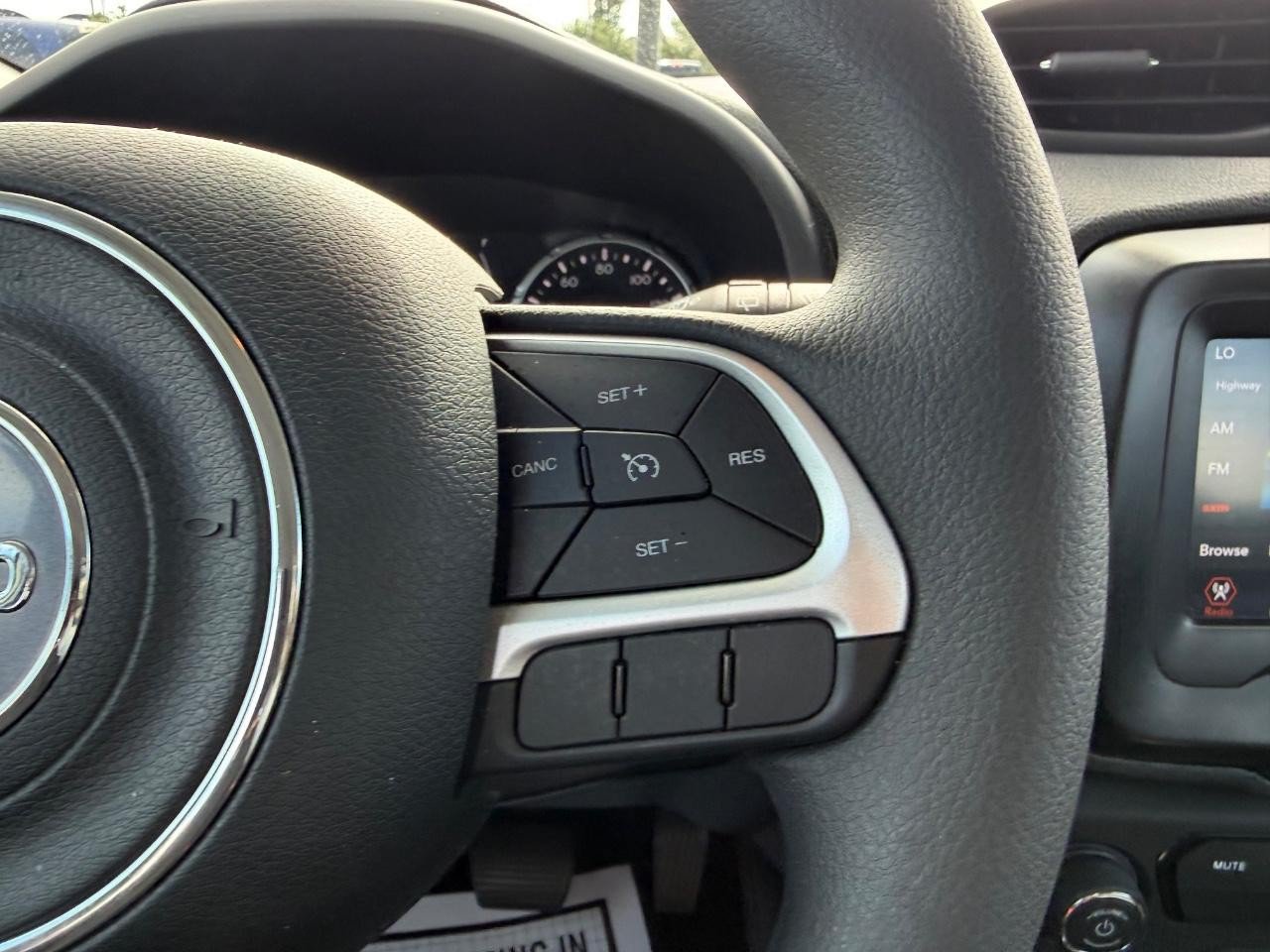 Used 2021 Jeep Renegade Sport AWD/4WD image 13