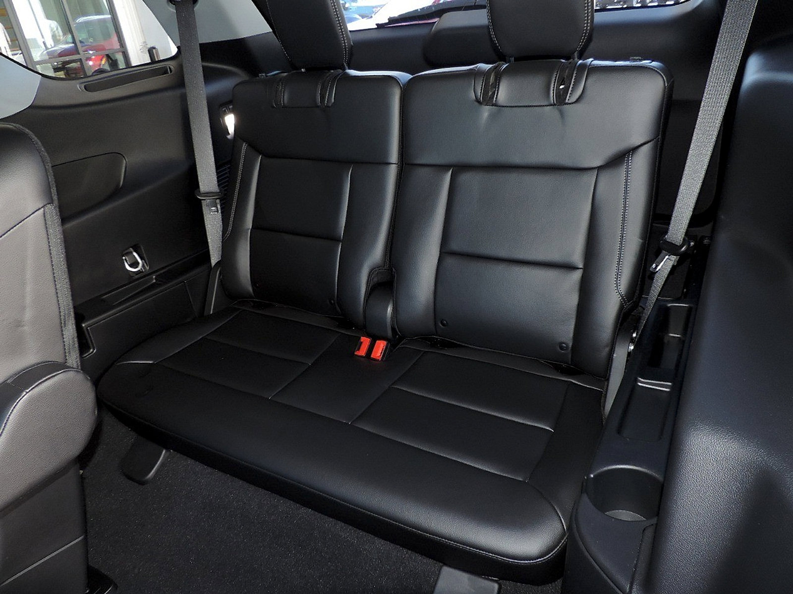 Used 2023 Ford Explorer Limited w/ Limited Technology Package image 18