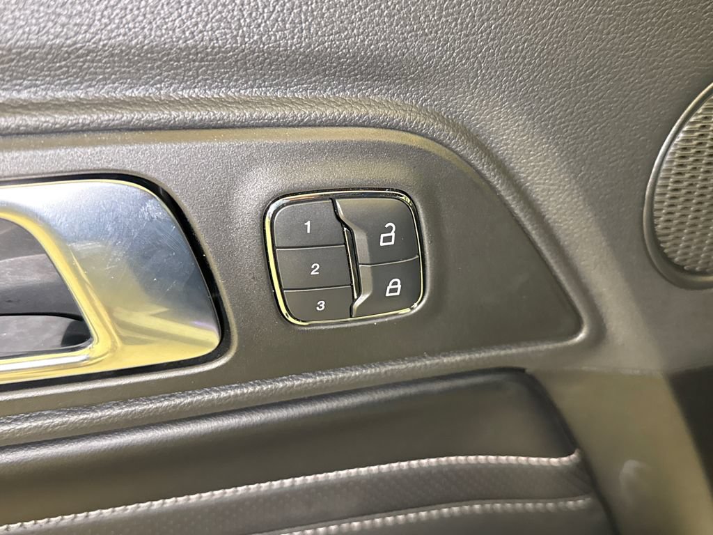 Used 2022 Ford Mustang GT Premium w/ Equipment Group 401A RWD image 21