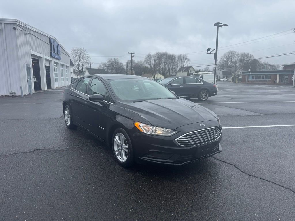Used 2018 Ford Fusion S FWD image 3