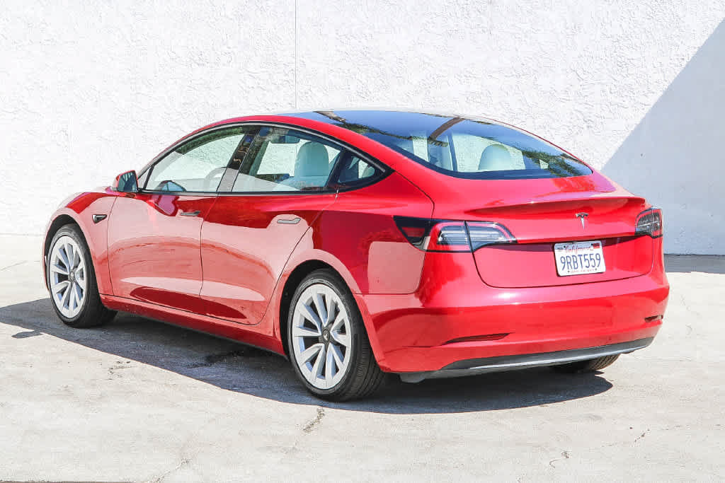 Used 2021 Tesla Model 3 Standard Range Plus RWD image 4