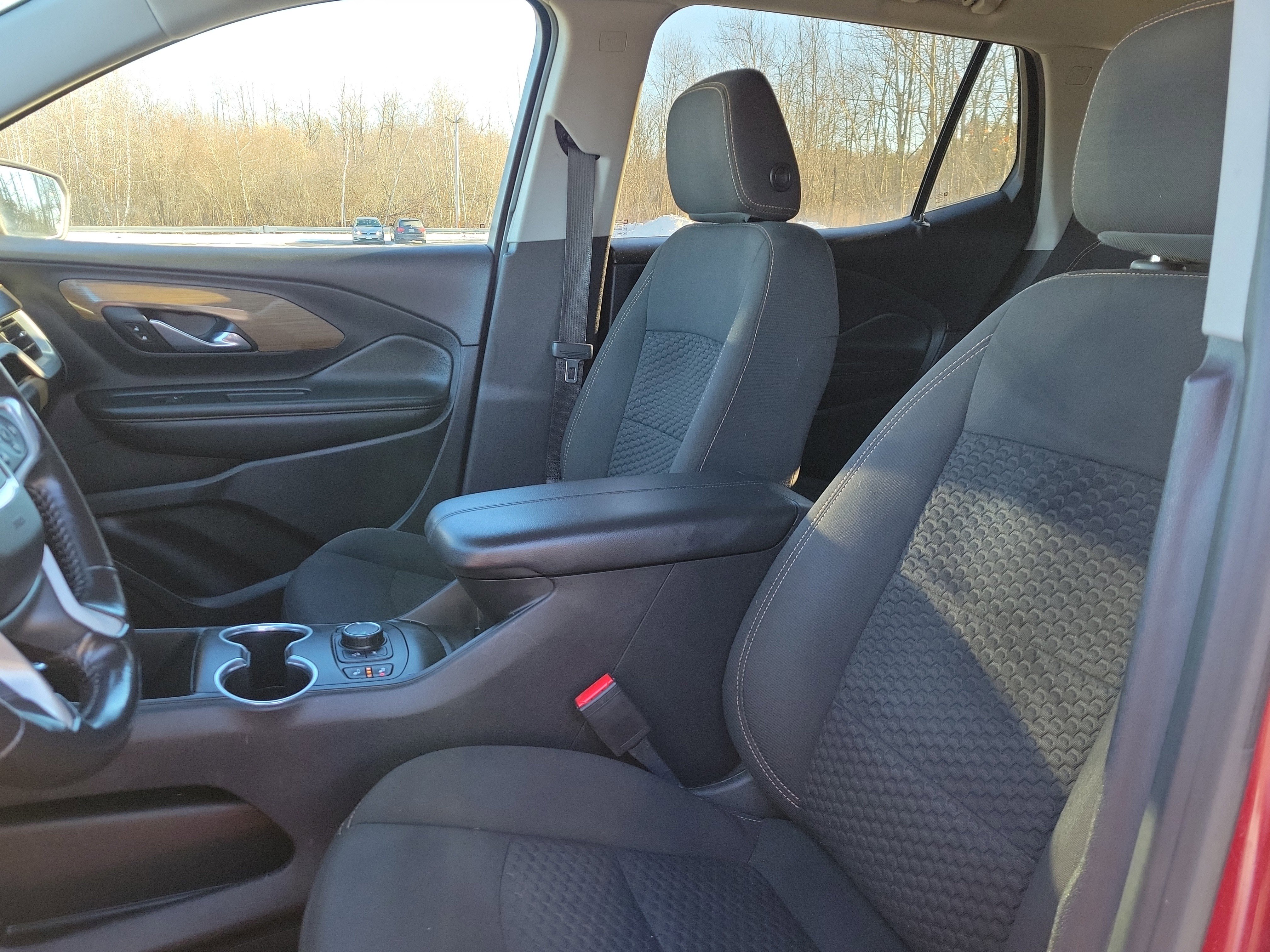 Used 2021 GMC Terrain SLE w/ Driver Convenience Package image 14