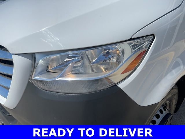 Used 2019 Freightliner Sprinter 144 Cargo image 4