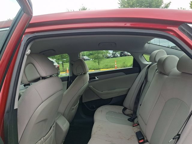 Used 2017 Hyundai Sonata SE FWD image 10