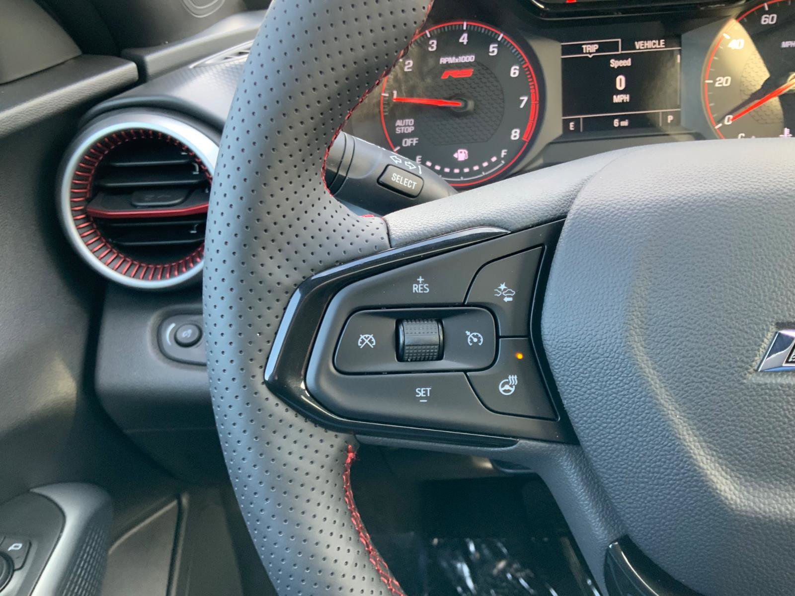 New 2026 Chevrolet Trax RS w/ Sunroof Package image 19