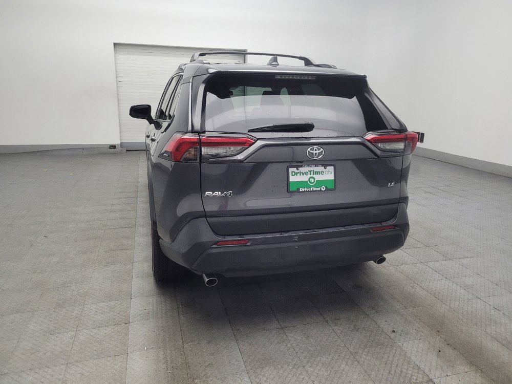 Used 2019 Toyota RAV4 LE FWD image 6