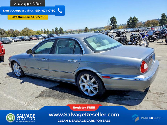 Used 2004 Jaguar XJ8 RWD image 3