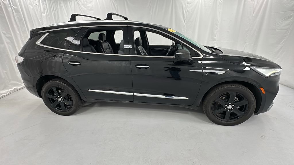 Used 2023 Buick Enclave Essence w/ Experience Buick Package image 2