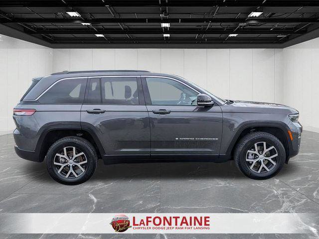 Certified 2024 Jeep Grand Cherokee Limited AWD/4WD image 6