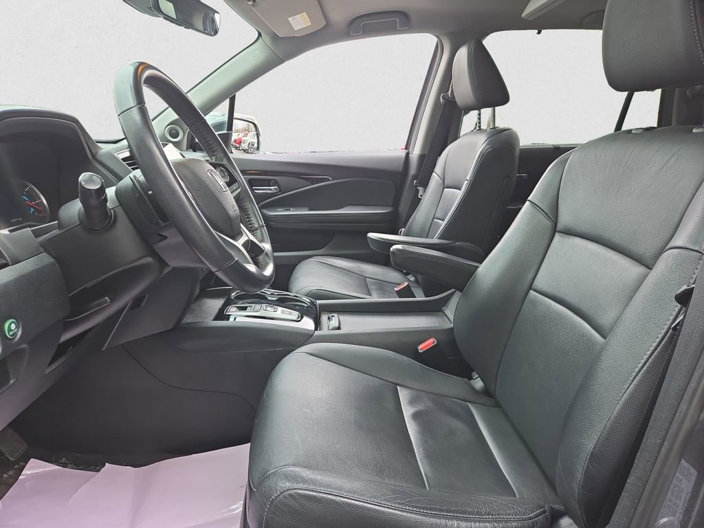 Used 2021 Honda Pilot Touring image 16