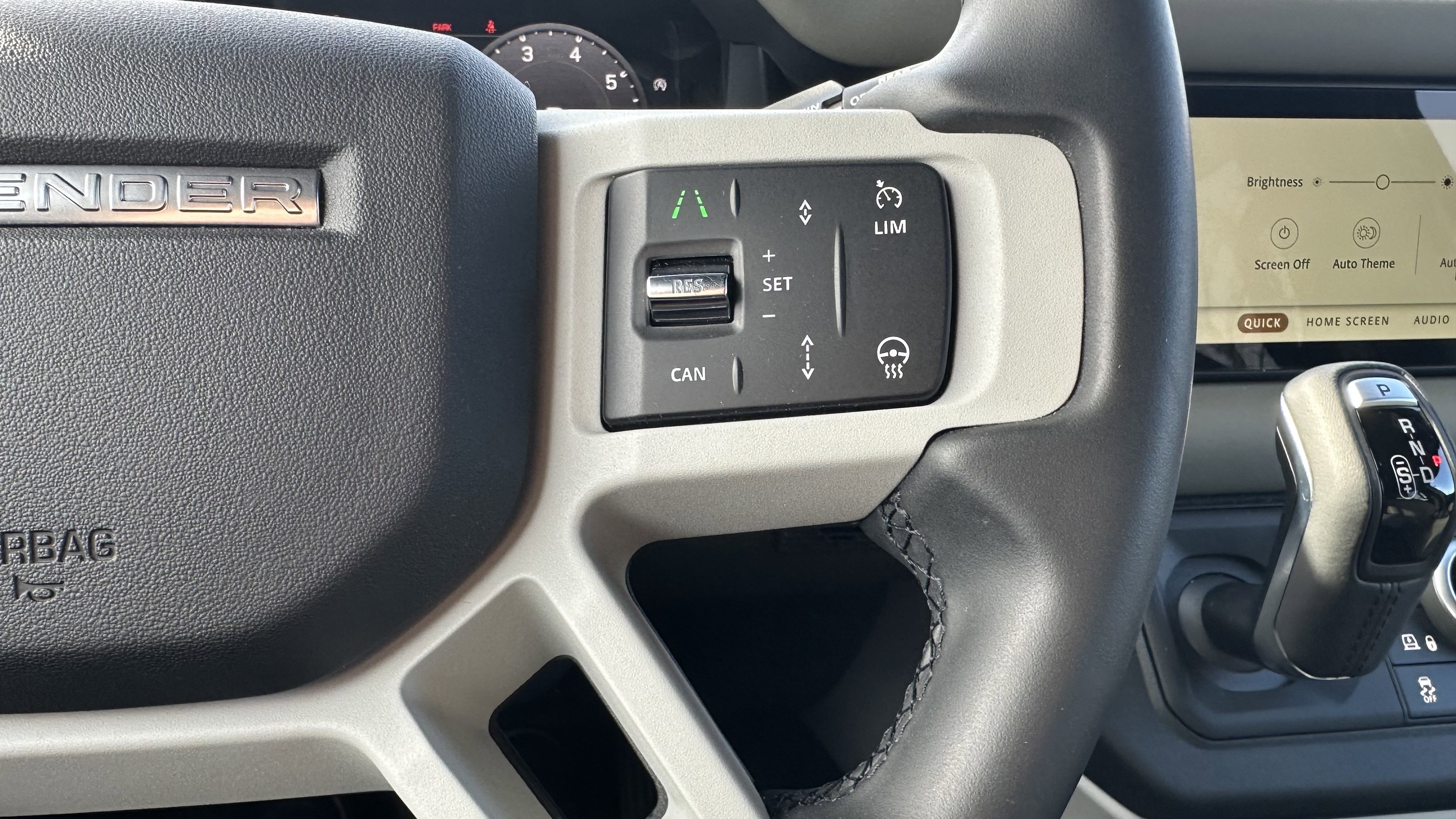 Used 2024 Land Rover Defender 110 X-Dynamic SE image 21