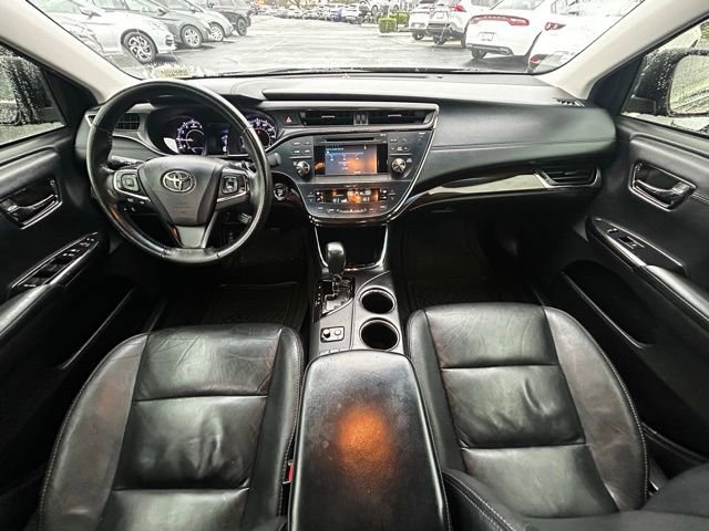 Used 2015 Toyota Avalon XLE image 17