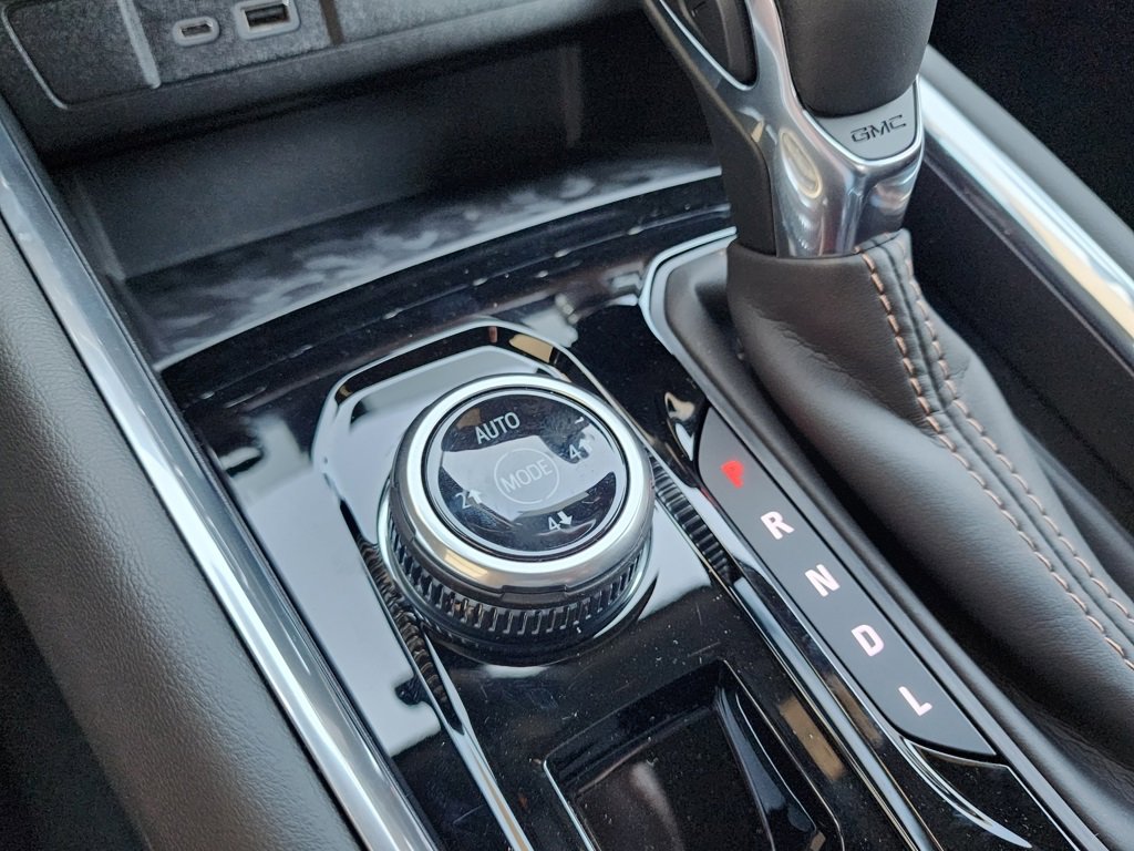 New 2026 GMC Canyon AT4 image 33