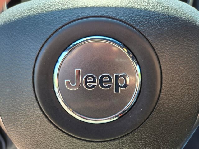 Used 2019 Jeep Grand Cherokee Limited w/ Luxury Group II AWD/4WD image 30