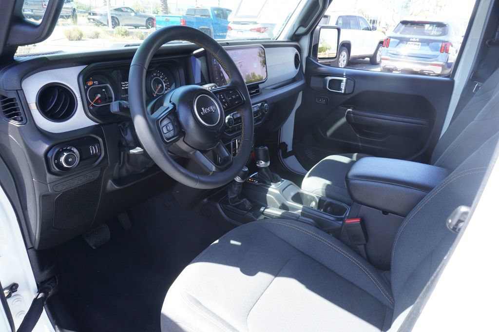 Used 2024 Jeep Wrangler Unlimited Sport AWD/4WD image 19