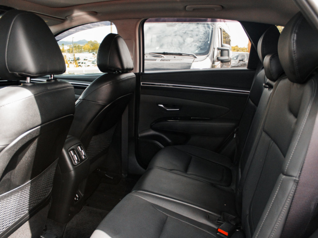 Used 2023 Hyundai Tucson Limited AWD/4WD image 25