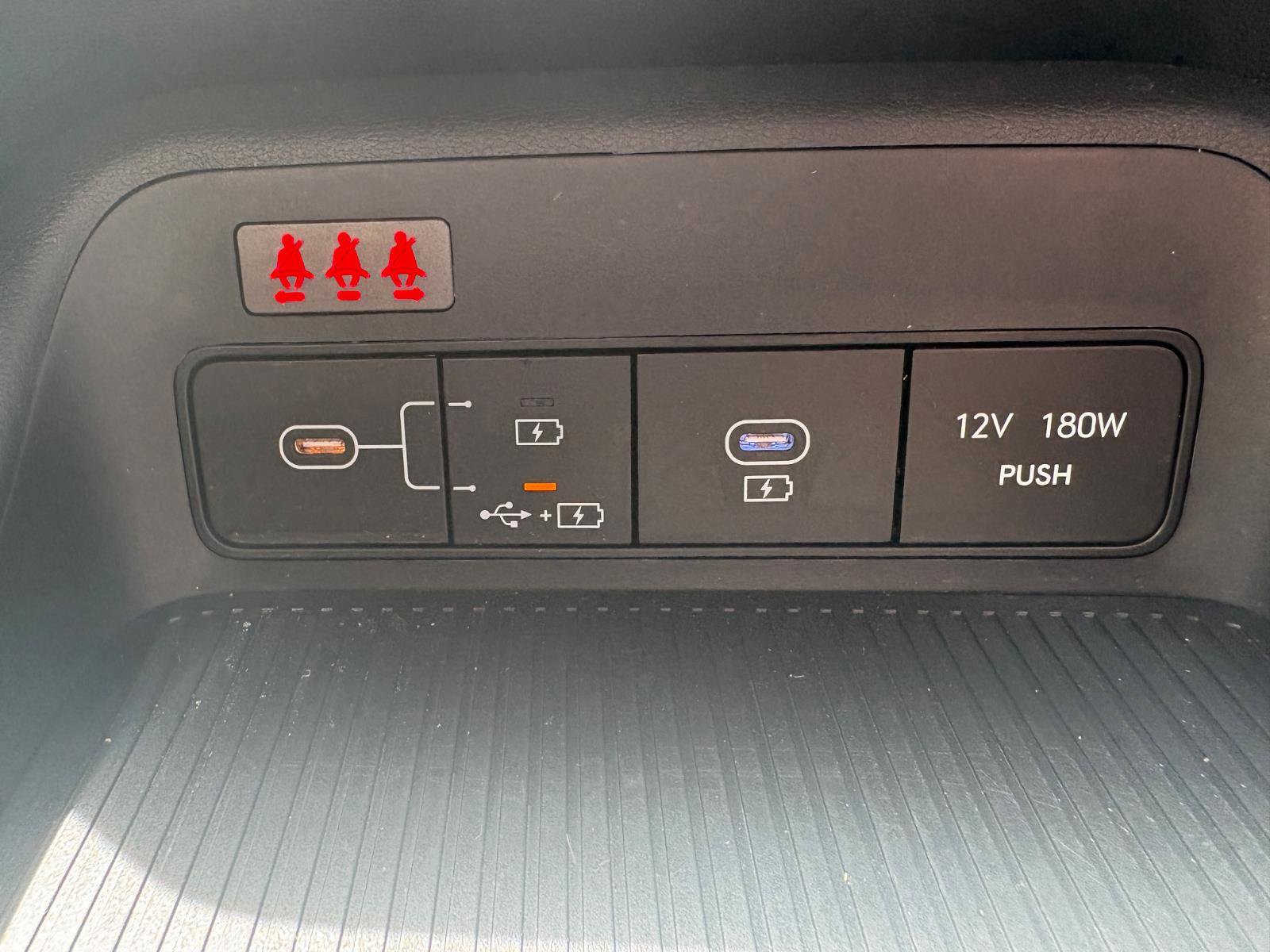 Used 2024 Hyundai Kona SEL FWD image 29