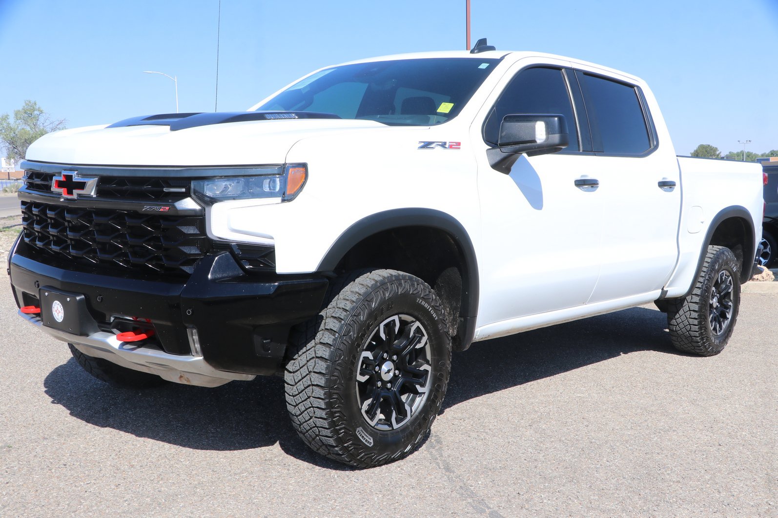Used 2025 Chevrolet Silverado 1500 ZR2 w/ Technology Package AWD/4WD image 3