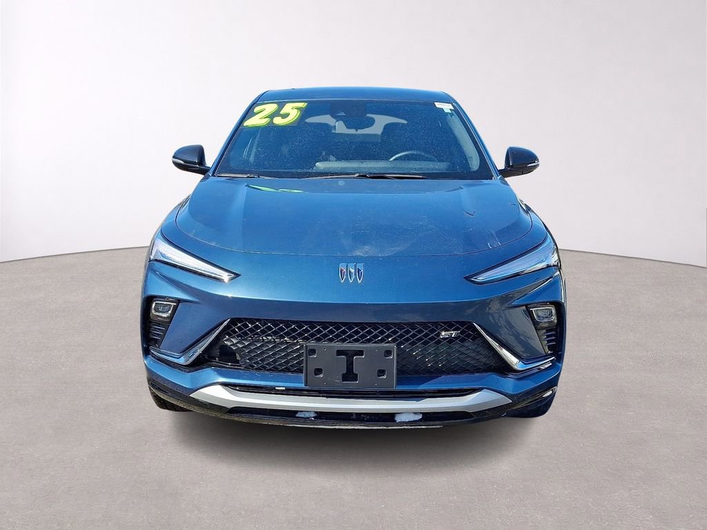 Used 2025 Buick Envista Sport Touring w/ Convenience I Package image 2