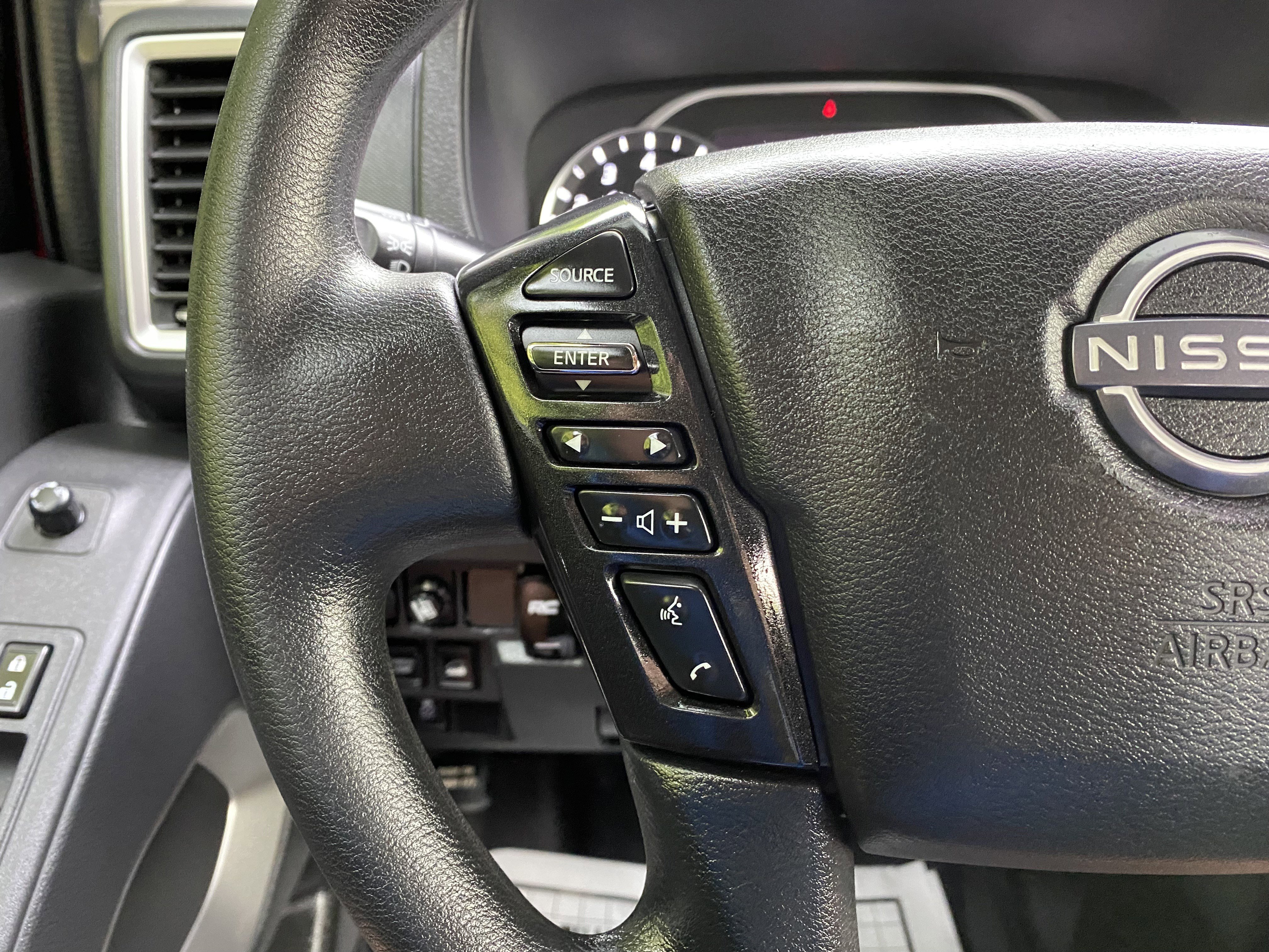 Used 2023 Nissan Frontier SV AWD/4WD image 20