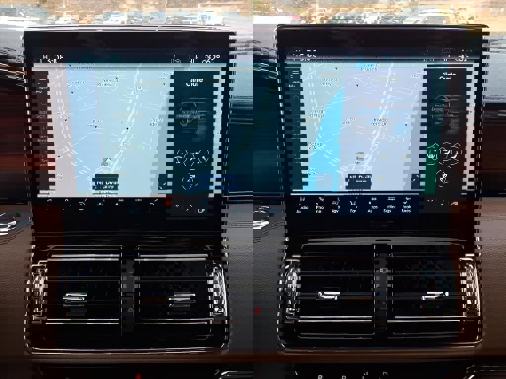 Used 2024 Lincoln Navigator Reserve image 14