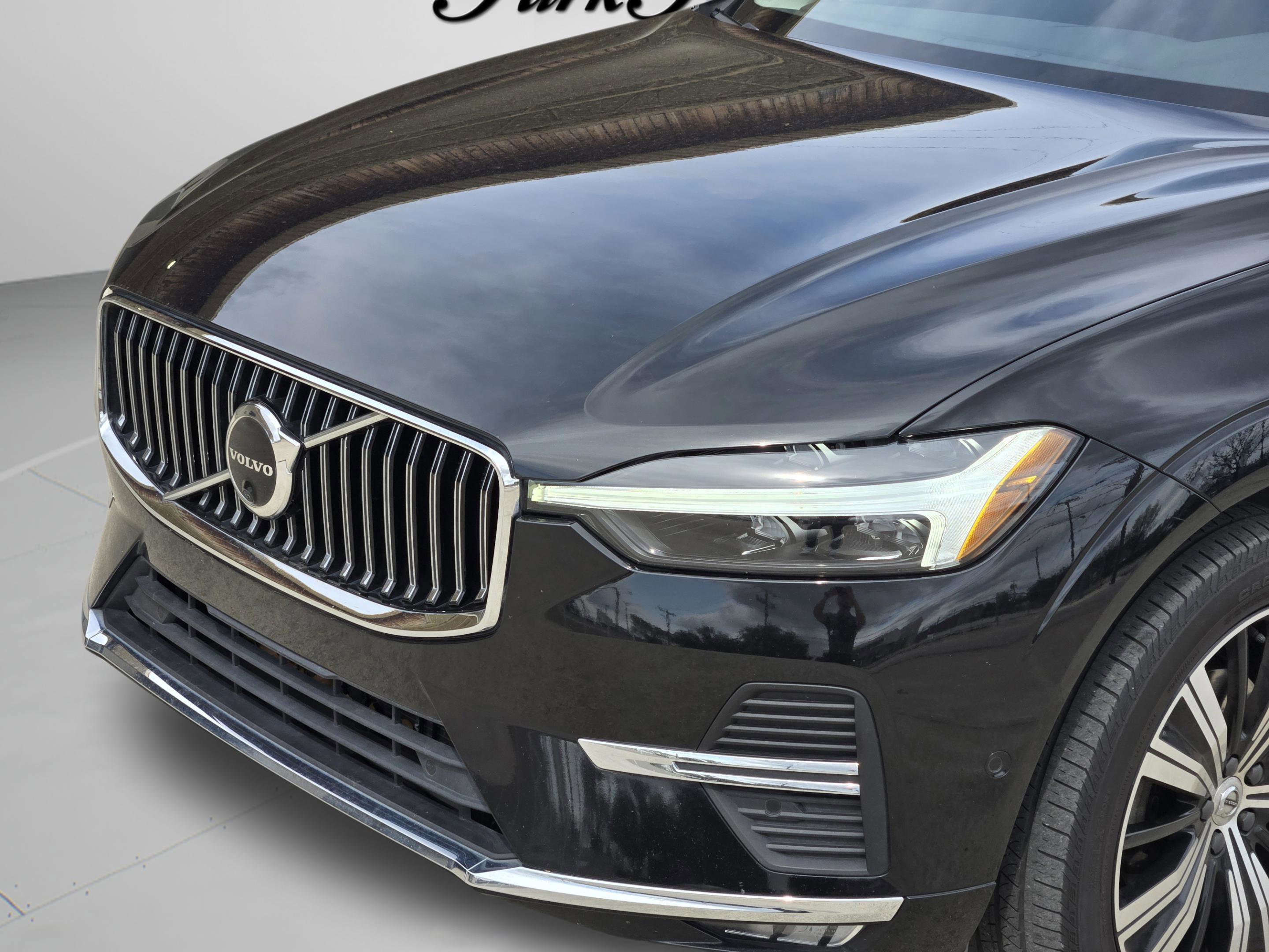 Used 2023 Volvo XC60 B5 Plus w/ Protection Package Premier AWD/4WD image 14