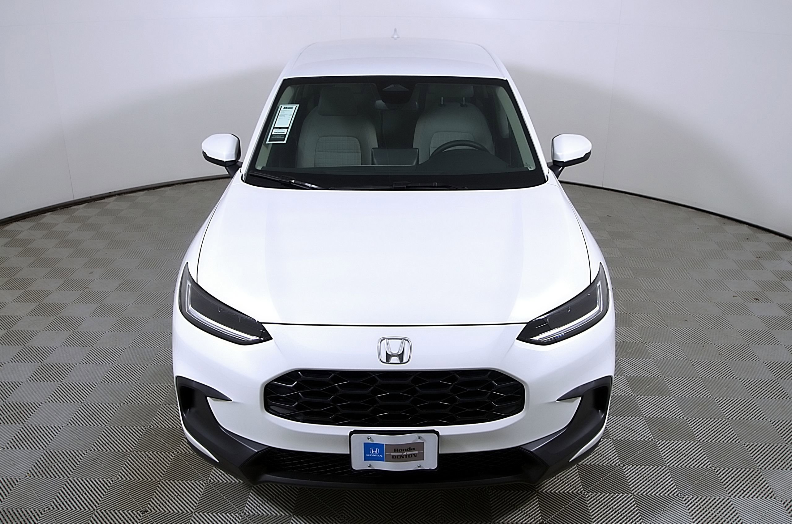 Certified 2026 Honda HR-V LX image 4