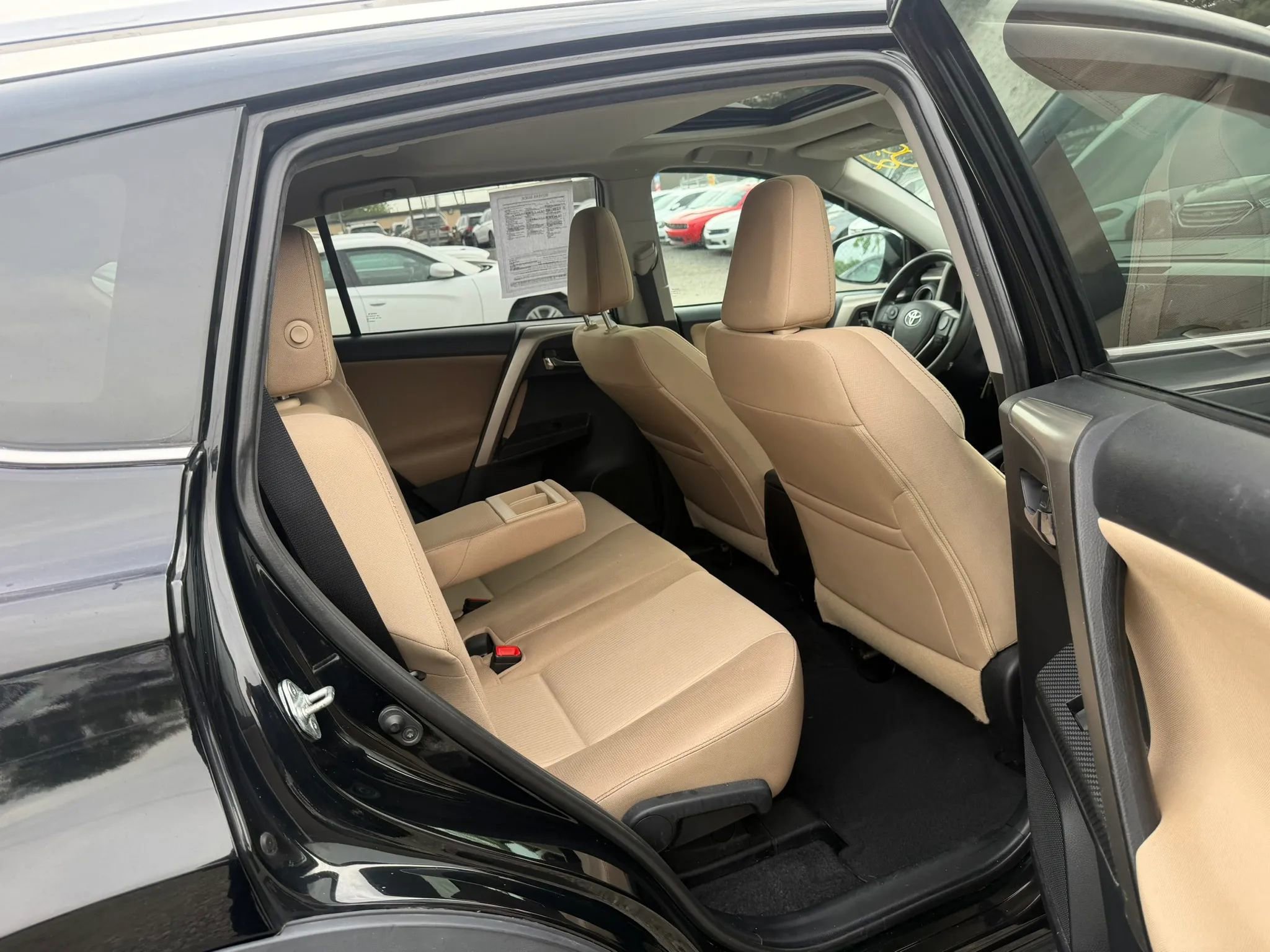 Used 2015 Toyota RAV4 XLE AWD/4WD image 27