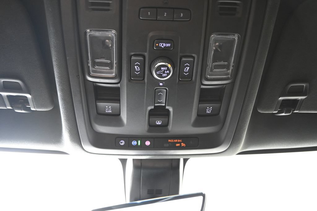 Used 2021 Chevrolet Suburban High Country AWD/4WD image 36