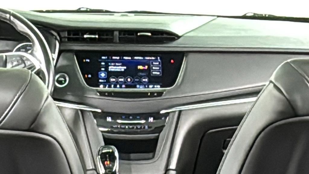 Used 2022 Cadillac XT5 Premium Luxury w/ LPO, Floor Liner Package image 17