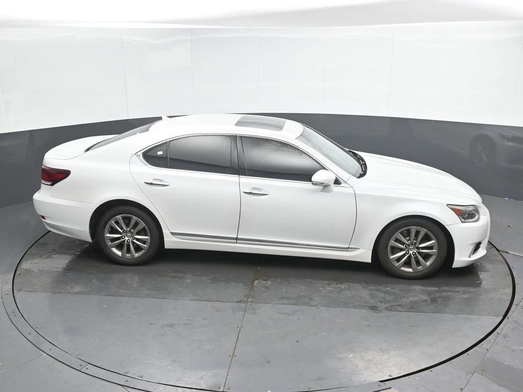 Used 2013 Lexus LS 460 AWD w/ Comfort Pkg image 20