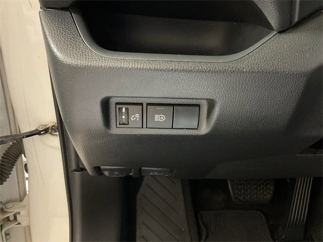 Used 2019 Toyota RAV4 LE w/ Carpet Mat Package image 25