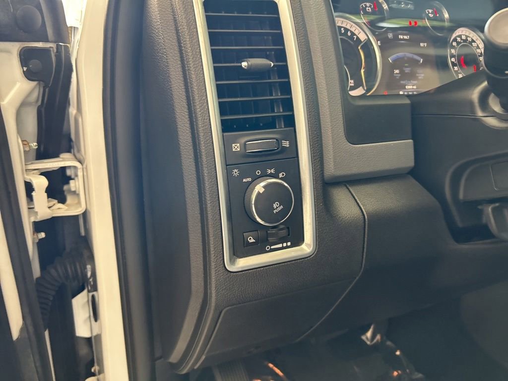 Used 2019 RAM 1500 Big Horn RWD image 42