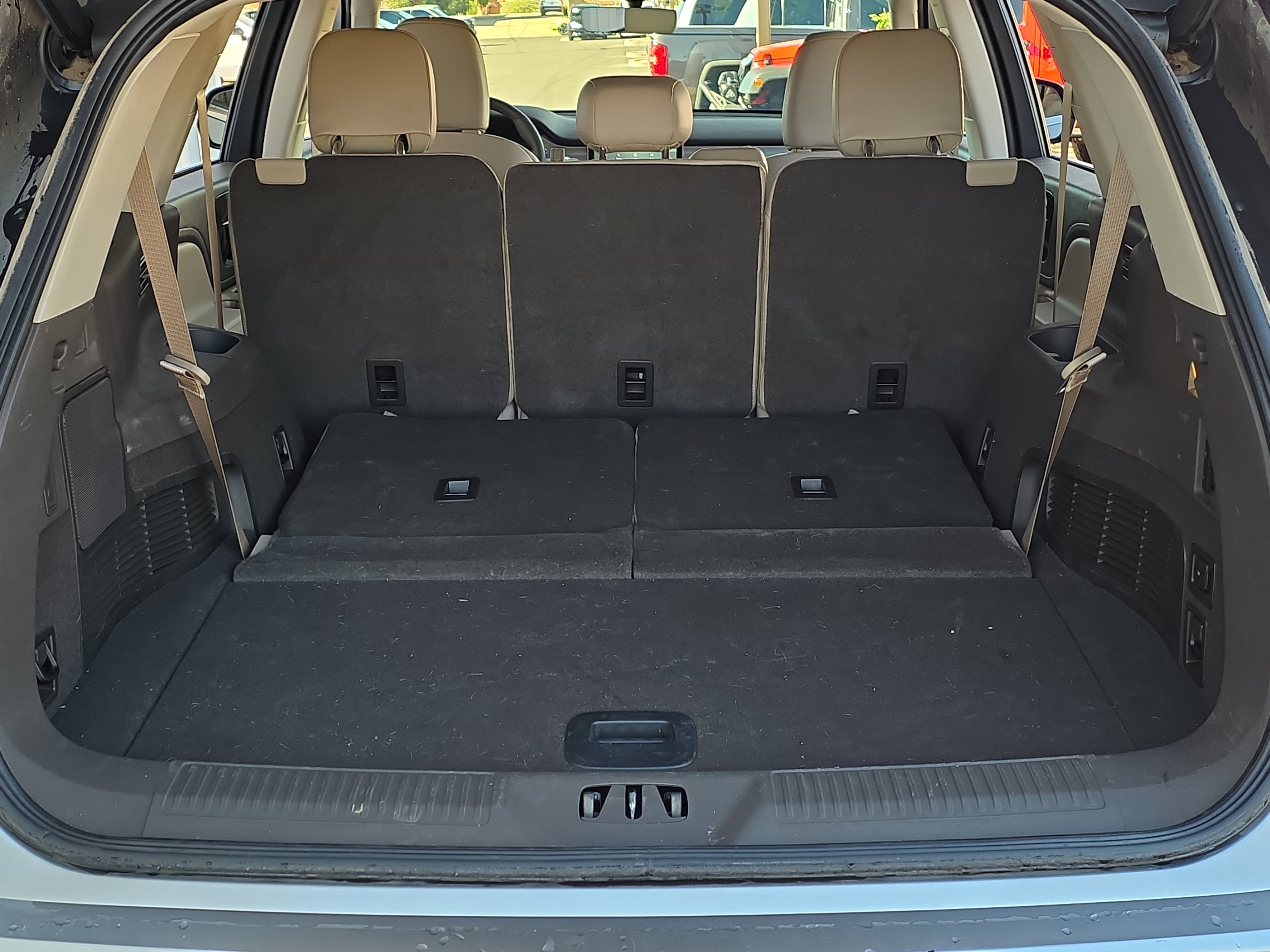 Used 2023 Lincoln Aviator 2WD w/ Elements Package image 8