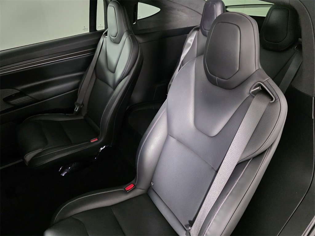 Used 2022 Tesla Model X Plaid image 16