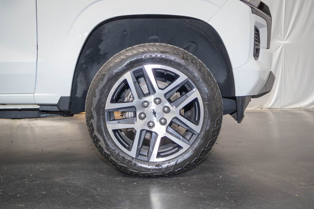 Used 2024 Chevrolet Colorado Z71 w/ Z71 Convenience Package 2 AWD/4WD image 9