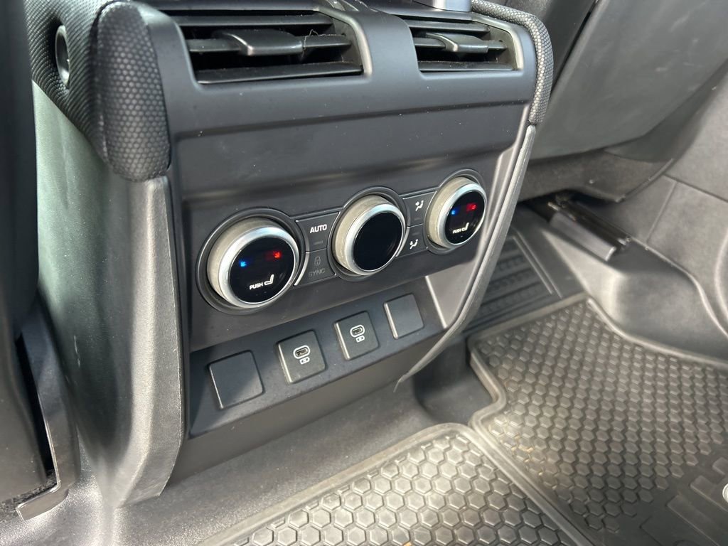 Used 2023 Land Rover Defender 110 V8 image 15