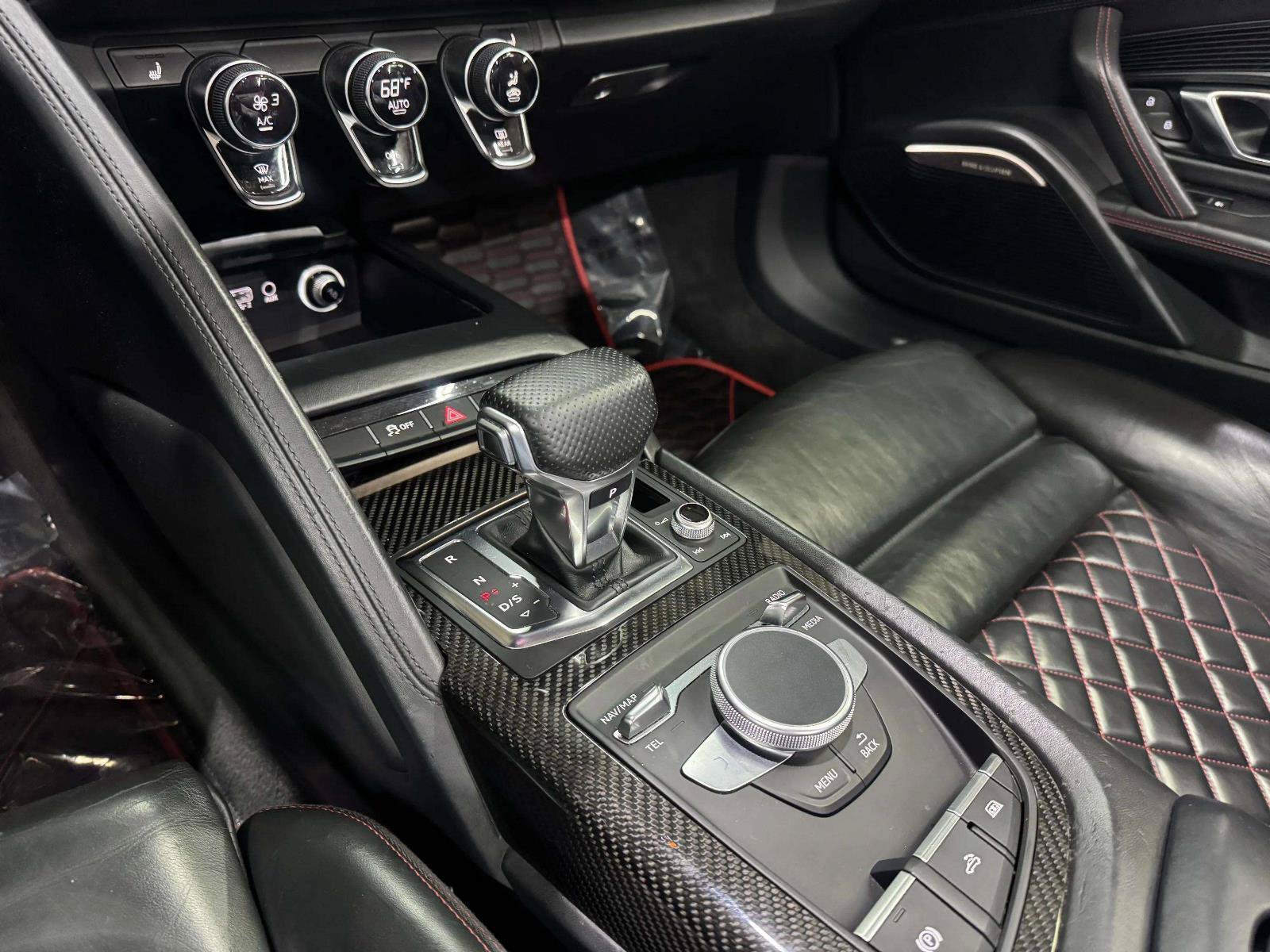 Used 2017 Audi R8 V10 w/ Carbon Exterior Package AWD/4WD image 50